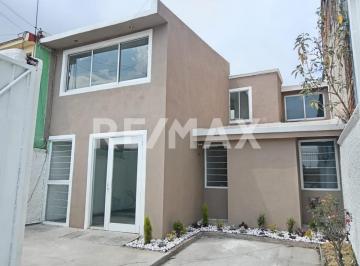 Casa · 143m² · 4 Recámaras · 2 Estacionamientos · Casa en Venta, Col. Jorge Jiménez Cantú, Metepec, Estado de México - (4)