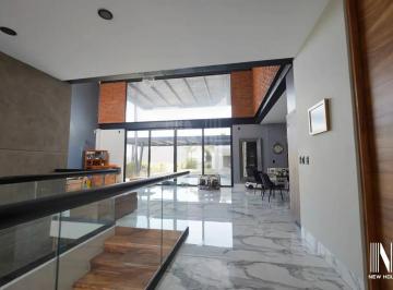 1 · Balcones del Campestre Casa en Venta/renta con Vista Espectacular