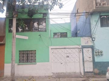 Casa de 5 habitaciones, Gustavo A. Madero · Vendo Casa Casi Esquina Eduardo Molina a Una Cuadra Acuario Michin Parque Tepeyac