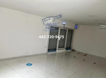 Oficina · 250m² · 5 Recámaras · Casa en Renta con Uso de Suelo Comercial y de Servicios en Queretaro