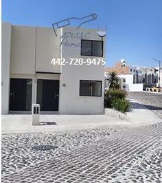 Casa · 70m² · 2 Recámaras · 2 Estacionamientos · Casa en Venta Corregidora, Querétaro.