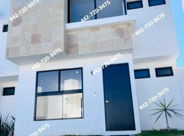 Casa · 103m² · 3 Recámaras · 2 Estacionamientos · Casa en Venta en San Isidro Juriquilla, Querétaro.