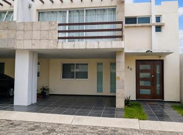 Casa en condominio · 215m² · 3 Recámaras · 2 Estacionamientos · Casa en Condominio en Renta a 15 Minutos de Av Las Torres