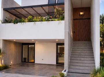 Casa de 4 habitaciones, San Andrés Cholula · Vendo Casa 4 Recámaras en Lomas de Angelopolis