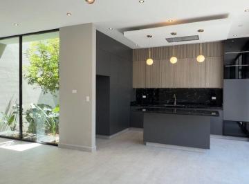 Casa de 3 habitaciones, Monterrey · Casa en Venta en Brisas del Vergel