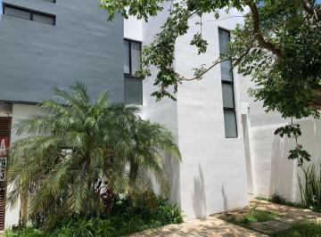 Casa de 2 habitaciones, Mérida · Casa Semi - Amueblada en Renta en Floresta Residencial