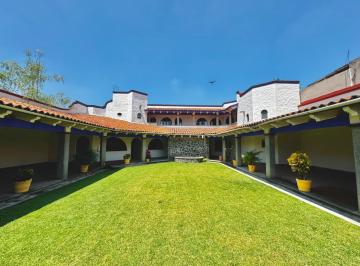 Casa · 634m² · Propiedad Estilo Hacienda con Alto Potencial Para Inversion o Negocio