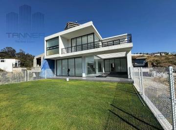 Casa · 720m² · 3 Recámaras · 6 Estacionamientos · Casa en Bosque Real