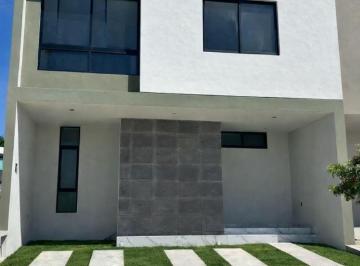 Casa en condominio de 3 habitaciones, Zapopan · Casa en Venta en Valle Imperial Coto Maples