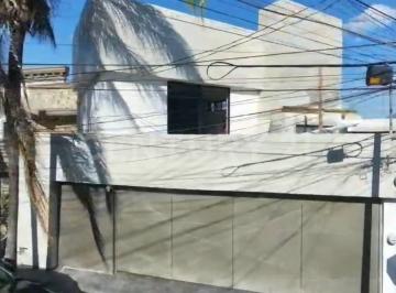 Casa · 520m² · 4 Recámaras · 2 Estacionamientos · Residencia en Venta en Colinas de San Jeronimo en Monterrey N. L.