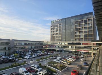 Local comercial · 118m² · 15 Estacionamientos · Renta de Local en Saltillo Coahuila Plaza Santa Isabel