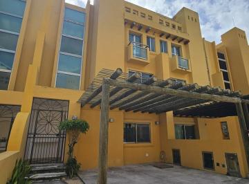 Casa · 250m² · 3 Recámaras · 2 Estacionamientos · Casa en Renta, 3 Recámaras, Piscina, Av Bonampak, Cancún