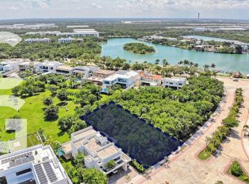 Terreno / Lote · 1110ha · Terreno en Venta en Cancún en Residencial Lagos del Sol de 1,110.904 m²