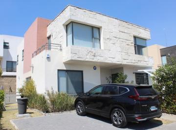 Casa de 2 habitaciones, Calimaya · Tu Nuevo Hogar en Calimaya | Casa Equipada, Lista Para Habitar con Jardín