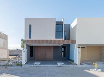 Casa · 133m² · 3 Recámaras · 2 Estacionamientos · Casa en Venta en Cuatro Vientos, Cuautlancingo, Puebla