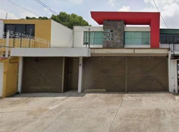 Casa de 4 habitaciones, Naucalpan de Juárez · Casa en Venta en Manuel Terres 6, Cd. Satélite, Naucalpan de Juárez, Méx.