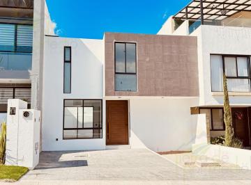 Casa · 161m² · 3 Recámaras · 3 Estacionamientos · Casa con Cocina de Lujo en Juriquilla, Queretaro (Entrega Agosto 2026)