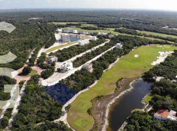 Terreno / Lote · 421ha · Terreno en Venta en Cancún en Residencial Cancun Country Club Frente Al Campo del Golf