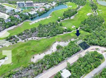 Terreno / Lote · 500ha · Terreno en Venta en Cancún en Country Club Frente Al Campo de Golf