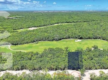 Terreno / Lote · 375ha · Terreno en Venta en Cancún en Kateah en Country Club Frente a Campo de Golf
