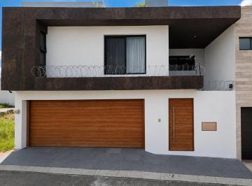 Casa de 3 habitaciones, Xalapa · Casa en Venta en Residencial Monte Magno, Xalapa, Veracruz