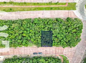 Terreno / Lote · 141ha · Terreno en Venta en Cancun en Residencial Altai con Excelente Ubicación
