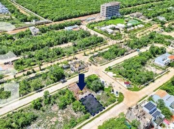 Terreno / Lote · 200ha · Lote en Venta en Cancún en Residencial Losantos con 200.07 m²