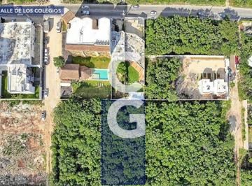 Terreno / Lote · 1249ha · Terreno en Venta en Cancún en Av Colegios de 1250 m² - Escriturado