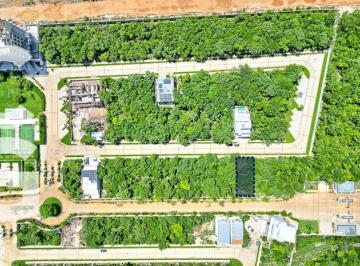 Terreno / Lote · 300ha · Lote en Venta en Cancun en Residencial Losantos con Excelentes Amenidades