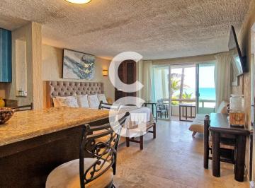 Departamento · 56ha · 1 Recámara · 1 Estacionamiento · Departamento en Venta en Cancún en Condominio Solymar con Vista Al Mar Caribe