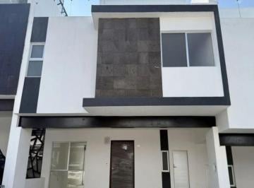Casa · 183m² · 3 Recámaras · 2 Estacionamientos · Casa en Venta en Bosque Encantado
