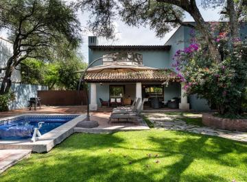 Casa en condominio de 4 habitaciones, San Miguel de Allende · Casa con Alberca Campestre