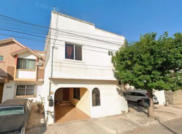 Casa de 3 habitaciones, San Nicolás de los Garza · Casa con 106 m² de Superficie de Terreno y 3 Recámaras en Venta en San Nicolás de Los Garza