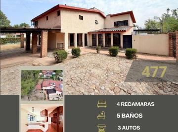 Casa · 470m² · 4 Recámaras · 3 Estacionamientos · Casa en El Carmen