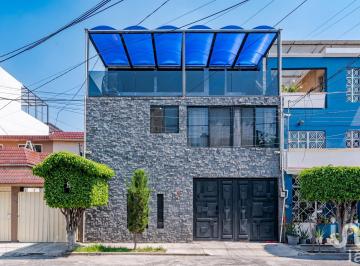 Casa · 269m² · 4 Recámaras · 1 Estacionamiento · Casa en Venta con Jacuzzi, Sauna y Rooftop en Jardín Balbuena | Confort y Amplitud a 10 Min del Aicm