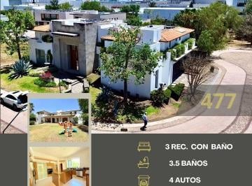 Casa · 770m² · 3 Recámaras · 4 Estacionamientos · Casa en León