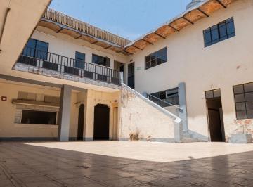 Casa · 840m² · Edificio en Venta Frente a La Rotonda de Los Hombres Ilustres de Jalisco