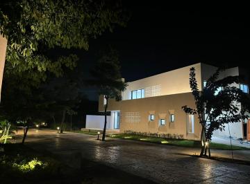 Casa en condominio de 3 habitaciones, Mérida · Residencia de 3 Recamaras en Venta en Privada Zona Country Merida