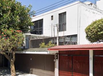 Casa de 3 habitaciones, Coyoacán · Casa en Venta en Campestre Churubusco Cerca de Taxqueña