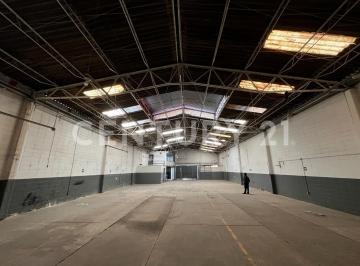 Bodega comercial · 641m² · 3 Estacionamientos · Excelente Bodega Comercial E Industrial en Venta en Granjas México con Oficinas