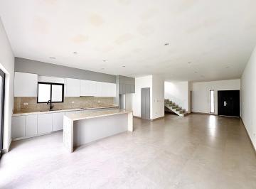 Casa · 261m² · 3 Recámaras · 2 Estacionamientos · Casa en Venta en Altares Residencial Santiago Nuevo Leon