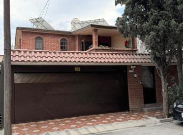Casa de 6 habitaciones, Saltillo · Casa en Venta Virreyes Residencial Norte Saltillo