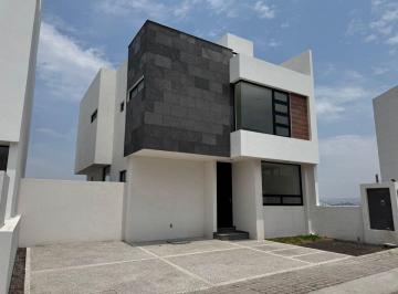 Casa de 3 habitaciones, Corregidora · Tu Refugio Privado con Jardín - Punta Esmeralda