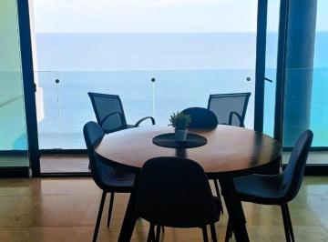 Departamento · 106m² · 2 Recámaras · 1 Estacionamiento · Departamento 2 Recamaras Vista Al Mar en Venta Malecon