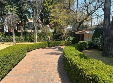 Casa de 3 habitaciones, Naucalpan de Juárez · Casa con 1018 m² de Superficie de Terreno, 3 Recámaras en Renta en Lomas Hipódromo