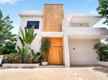 27f86ef69e1fe11ccc8e719e51e405a20b3b31127abe60d8b66404d6f4a860f3 · Luxury Villa For Sale in Selvamar | Playa del Carmen Real Estate