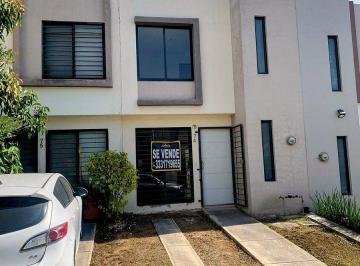 b8f0a4ece3f05dd8ff886925d16d3d4fb9e11c3aeb3bdcfb3ee3ba42b1f3fca5 · Casa en Venta en Coto “vista Sur”
