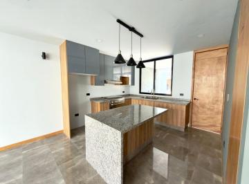 Casa · 213m² · 3 Recámaras · 2 Estacionamientos · Casa en Venta Lomas de Angelópolis III, Parque México