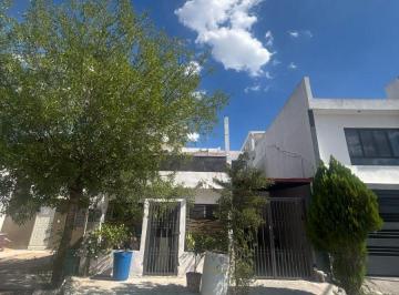 Casa de 3 habitaciones, Apodaca · Casa en Venta en Residencial Asturias, Segunda Etapa, Apodaca Nl.