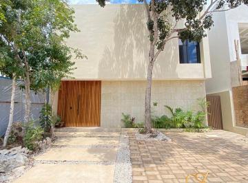 Casa de 3 habitaciones, Benito Juárez · Casa en Venta en Vía Cumbres, Cancún